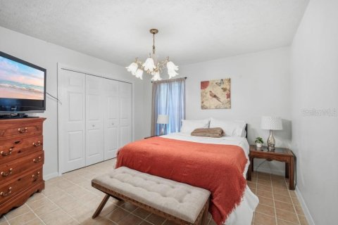 Villa ou maison à vendre à Masaryktown, Floride: 4 chambres, 265.51 m2 № 2238590 - photo 24