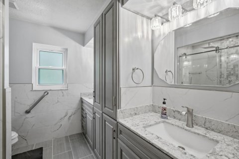 Villa ou maison à vendre à Masaryktown, Floride: 4 chambres, 265.51 m2 № 2238590 - photo 22