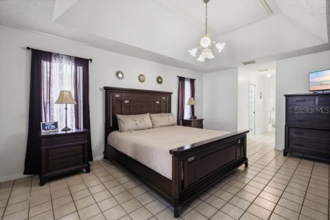 Villa ou maison à vendre à Masaryktown, Floride: 4 chambres, 265.51 m2 № 2238590 - photo 15