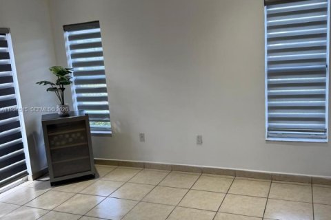 Townhouse in Homestead, Florida 3 bedrooms, 141.03 sq.m. № 1996673 - photo 9