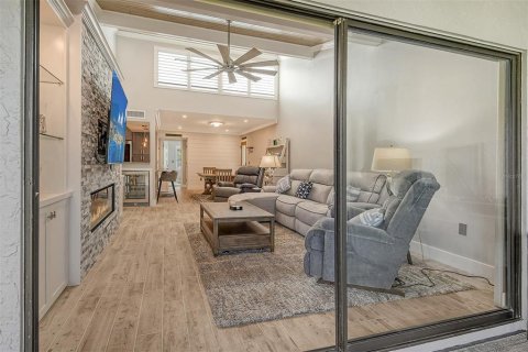 Condominio en alquiler en Sarasota, Florida, 3 dormitorios, 122.63 m2 № 844835 - foto 20