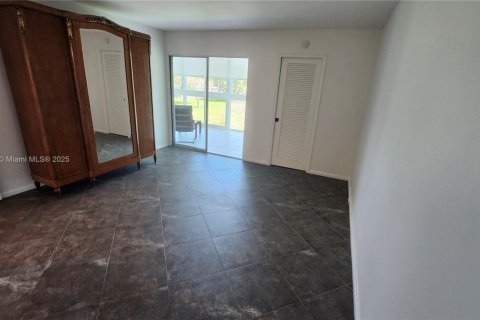 Condo in Deerfield Beach, Florida, 2 bedrooms  № 1705468 - photo 10