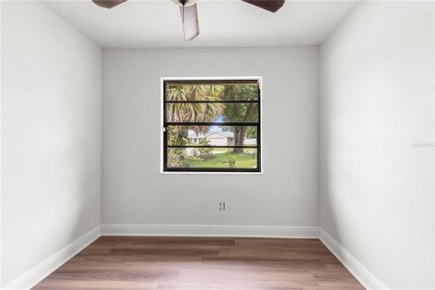 House in Apopka, Florida 4 bedrooms, 192.49 sq.m. № 1820549 - photo 7