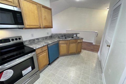 Adosado en alquiler en Tampa, Florida, 1 dormitorio, 88.35 m2 № 1904413 - foto 6