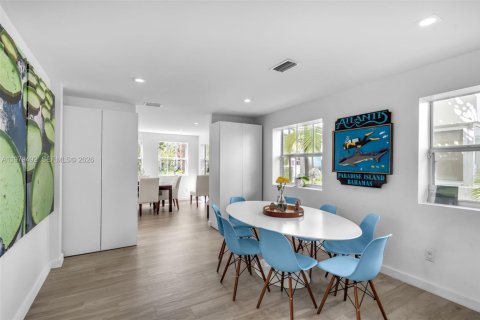 Villa ou maison à vendre à Miami Beach, Floride: 4 chambres, 316.43 m2 № 2268197 - photo 11