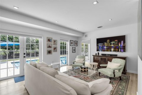 Villa ou maison à vendre à Miami Beach, Floride: 4 chambres, 316.43 m2 № 2268197 - photo 16