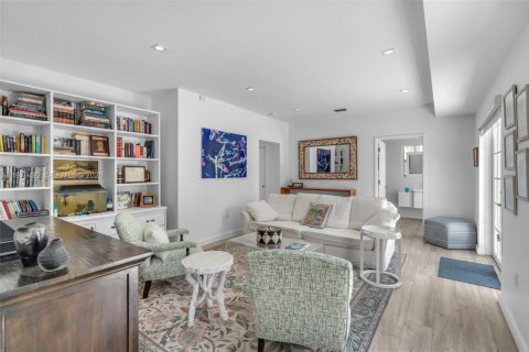 Villa ou maison à vendre à Miami Beach, Floride: 4 chambres, 316.43 m2 № 2268197 - photo 17