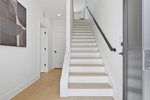 Touwnhouse à louer à Tampa, Floride: 3 chambres, 220.83 m2 № 2420262 - photo 2