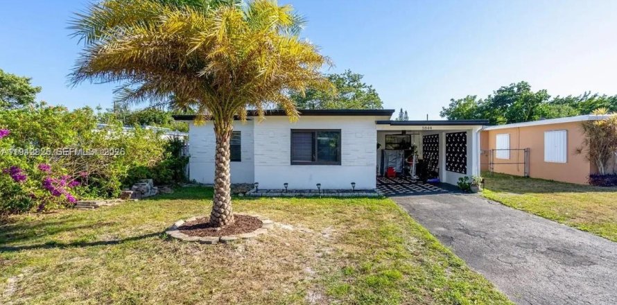 Casa en Hollywood, Florida 3 dormitorios, 107.58 m2 № 2001926