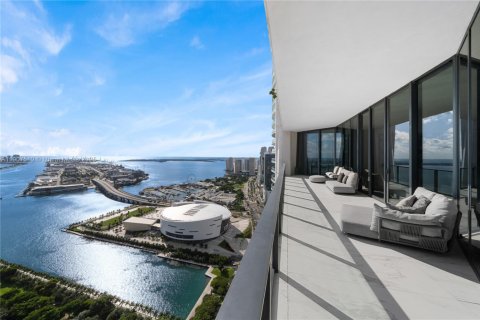 Купить кондоминиум в Майами, Флорида 4 спальни, 452.99м2, № 2088580 - фото 30