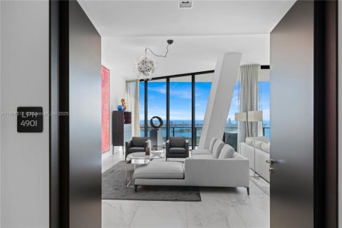 Купить кондоминиум в Майами, Флорида 4 спальни, 452.99м2, № 2088580 - фото 10