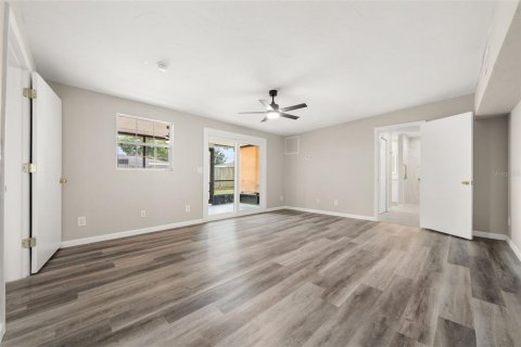 House in Sarasota, Florida 3 bedrooms, 158.96 sq.m. № 2167420 - photo 21
