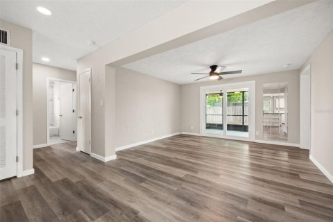 House in Sarasota, Florida 3 bedrooms, 158.96 sq.m. № 2167420 - photo 20