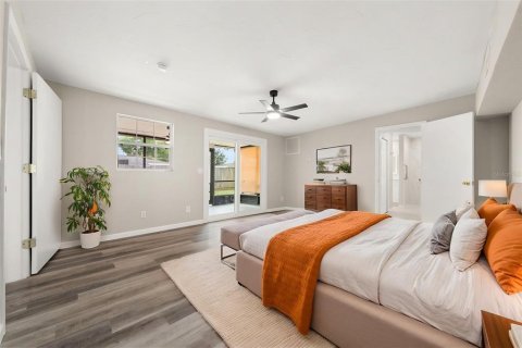 House in Sarasota, Florida 3 bedrooms, 158.96 sq.m. № 2167420 - photo 22