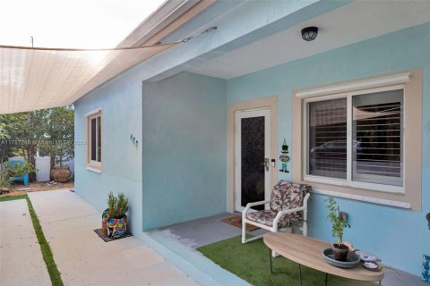 House in Key Largo, Florida 3 bedrooms, 143.07 sq.m. № 1731769 - photo 11