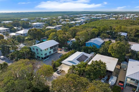 House in Key Largo, Florida 3 bedrooms, 143.07 sq.m. № 1731769 - photo 16