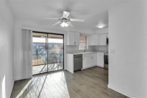 Купить кондоминиум в Лейкленд, Флорида 8 комнат, 77.2м2, № 2102220 - фото 22