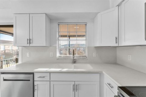 Купить кондоминиум в Лейкленд, Флорида 8 комнат, 77.2м2, № 2102220 - фото 27