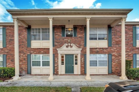 Condominio en Lakeland, Florida, 2 dormitorios  № 2102220