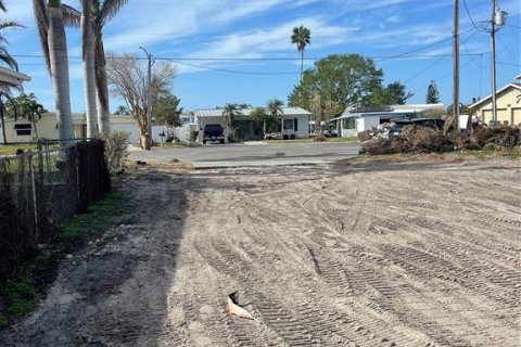 Terreno en venta en Madeira Beach, Florida № 1535972 - foto 14