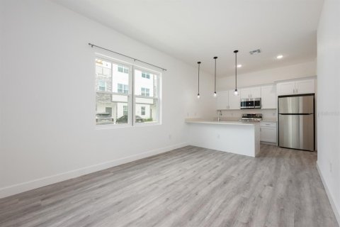 Townhouse in Davenport, Florida 5 bedrooms, 190.26 sq.m. № 1771136 - photo 25