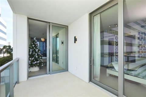 Condo in Saint Petersburg, Florida, 2 bedrooms № 2239364 - photo 27