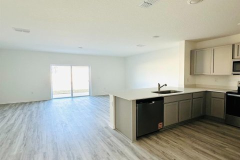 Touwnhouse à louer à Davenport, Floride: 3 chambres, 138.24 m2 № 2095241 - photo 3