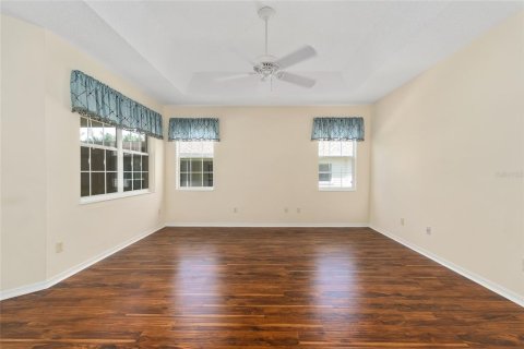 House in The Villages, Florida 3 bedrooms, 158.03 sq.m. № 1914434 - photo 4