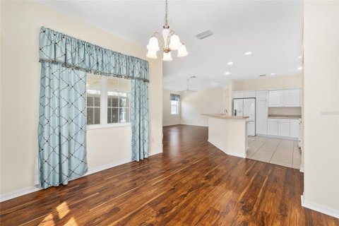 Casa en venta en The Villages, Florida, 3 dormitorios, 158.03 m2 № 1914434 - foto 13