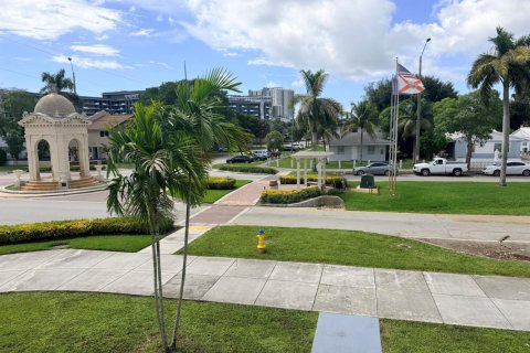 Copropriété à louer à North Miami Beach, Floride: 16 chambres, 1348.29 m2 № 2411793 - photo 18