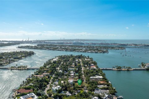House in Miami Beach, Florida 5 bedrooms № 1698607 - photo 16