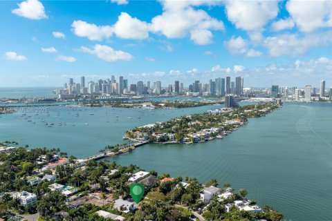 House in Miami Beach, Florida 5 bedrooms № 1698607 - photo 17