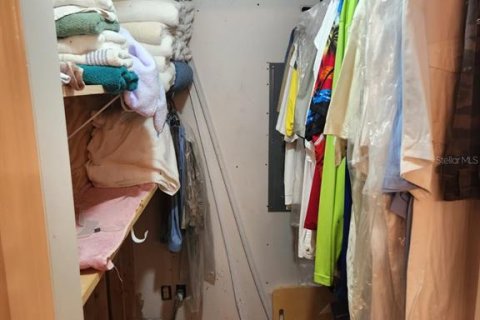 Купить виллу или дом в Лейк-Уэльс, Флорида 10 комнат, 297.29м2, № 2121904 - фото 6
