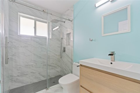 Condominio en venta en Hollywood, Florida, 2 dormitorios, 79.06 m2 № 1991433 - foto 15