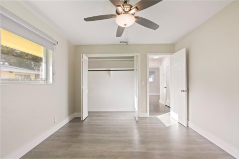 Condominio en venta en Hollywood, Florida, 2 dormitorios, 79.06 m2 № 1991433 - foto 19