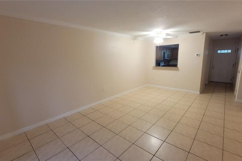 Copropriété à louer à Sarasota, Floride: 2 chambres, 88.72 m2 № 2356238 - photo 3