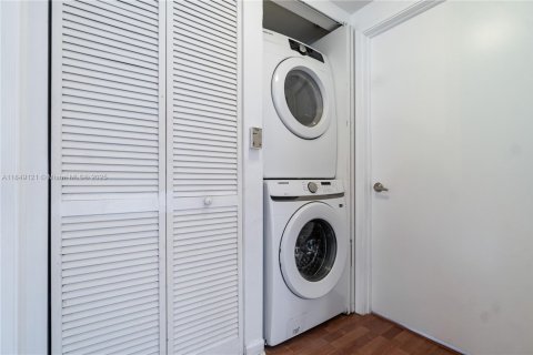 Купить кондоминиум в Авентура, Флорида 2 спальни, 98.94м2, № 1857314 - фото 29