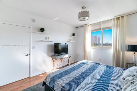 Купить кондоминиум в Авентура, Флорида 2 спальни, 98.94м2, № 1857314 - фото 20