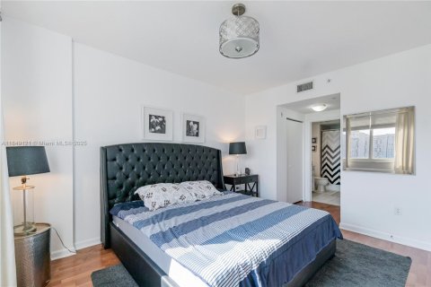 Купить кондоминиум в Авентура, Флорида 2 спальни, 98.94м2, № 1857314 - фото 17
