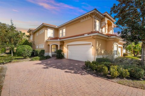 Condominio en Howey-in-the-Hills, Florida, 2 dormitorios  № 2149206