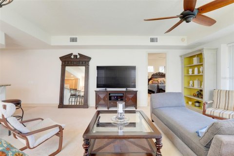 Condominio en venta en Howey-in-the-Hills, Florida, 2 dormitorios, 188.68 m2 № 2149206 - foto 11