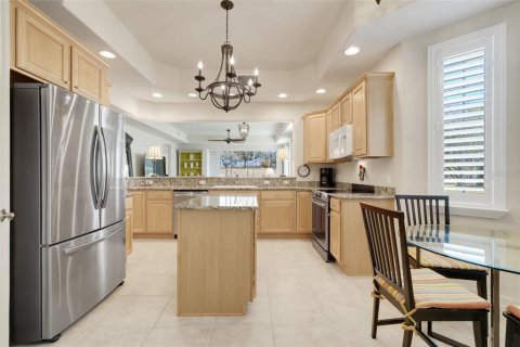 Condominio en venta en Howey-in-the-Hills, Florida, 2 dormitorios, 188.68 m2 № 2149206 - foto 17