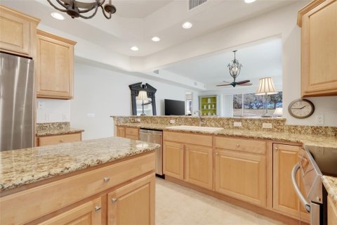 Condominio en venta en Howey-in-the-Hills, Florida, 2 dormitorios, 188.68 m2 № 2149206 - foto 19