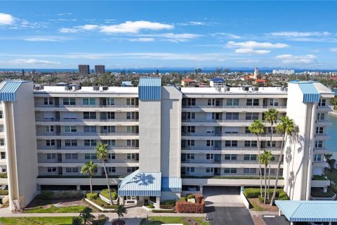 Copropriété à vendre à South Pasadena, Floride: 2 chambres, 106.37 m2 № 1529938 - photo 21