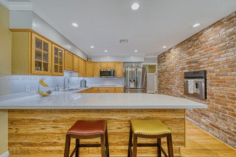 House in Pinecrest, Florida 3 bedrooms, 190.45 sq.m. № 1984632 - photo 19