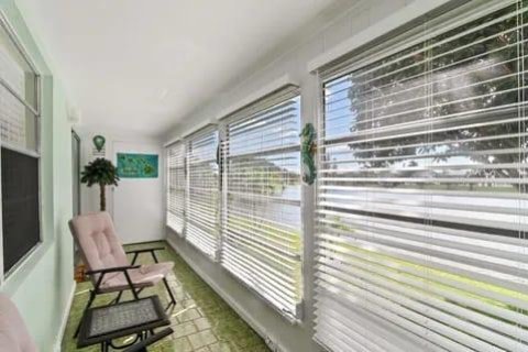Condo in West Palm Beach, Florida, 2 bedrooms  № 2378417 - photo 8