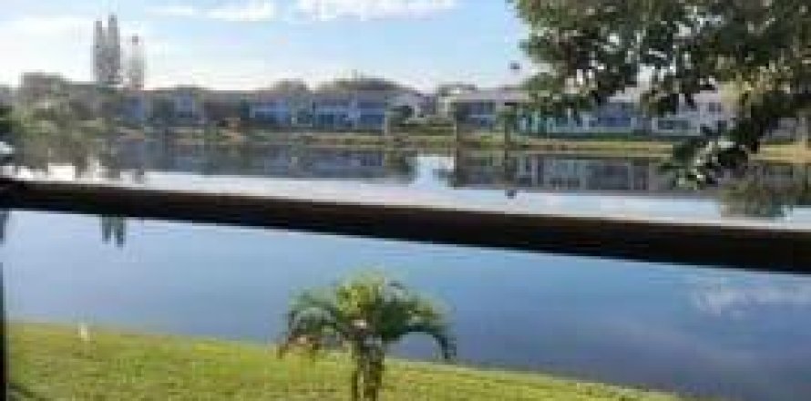 Condo in West Palm Beach, Florida, 2 bedrooms  № 2378417