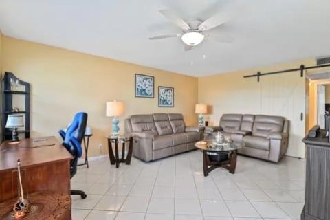 Condo in West Palm Beach, Florida, 2 bedrooms  № 2378417 - photo 22