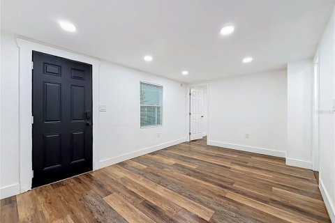 Immobilier commercial à vendre à Saint Petersburg, Floride: 2 chambres, 96.62 m2 № 2294905 - photo 12