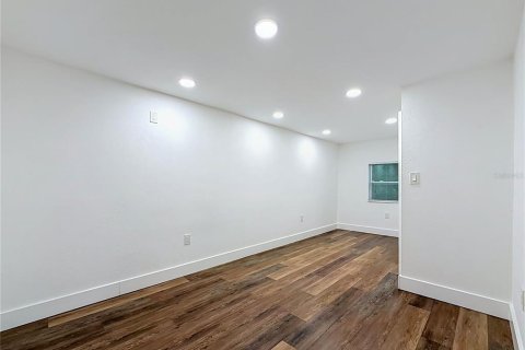 Immobilier commercial à vendre à Saint Petersburg, Floride: 2 chambres, 96.62 m2 № 2294905 - photo 23
